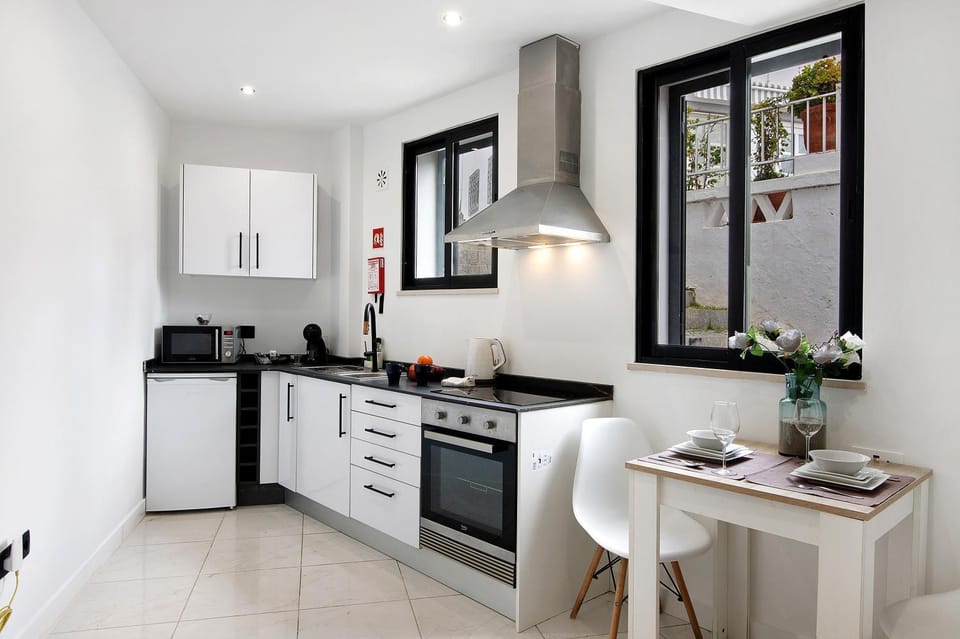 Kitchen or kitchenette, Living room