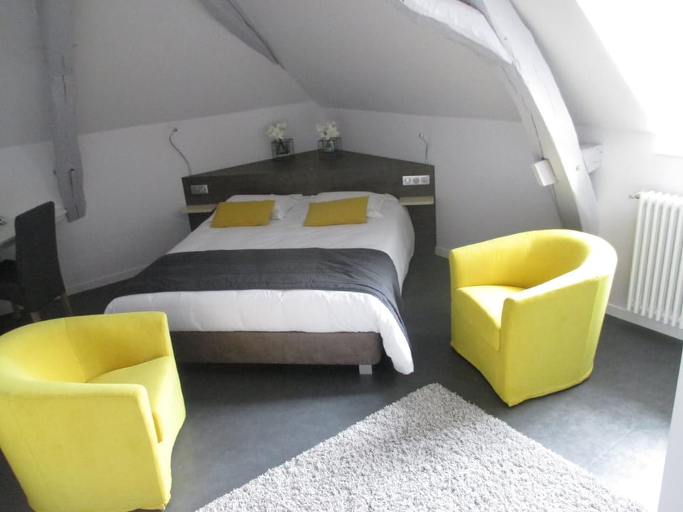Day, Photo of the whole room, Bedroom