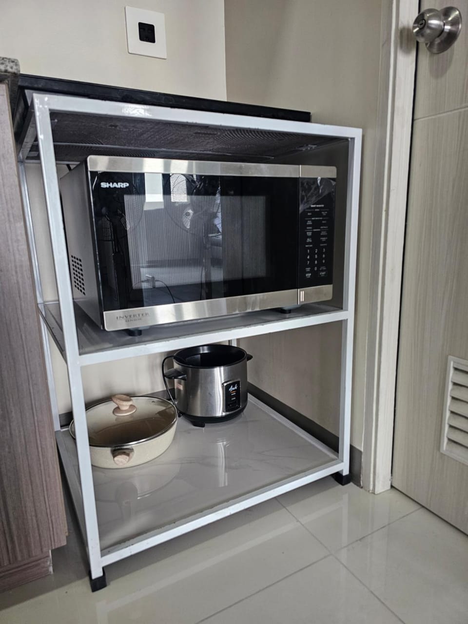 Suntrus t Solana Condominium - Ermita, Manila - SM Manila Apartment in Manila City
