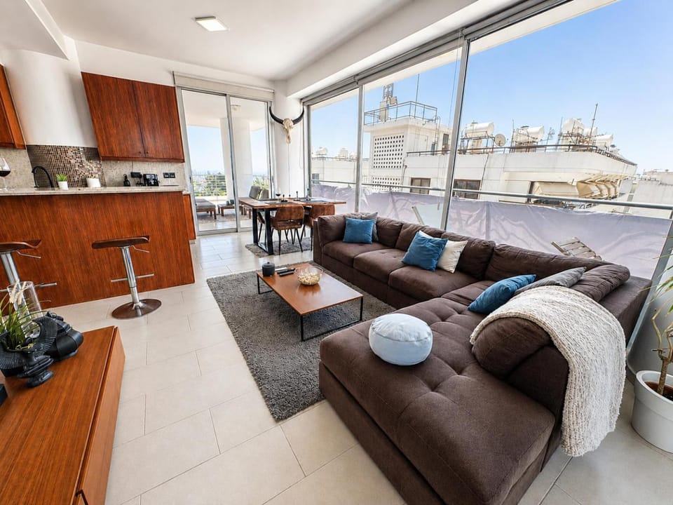Balcony/Terrace, Living room, Seating area, Dining area