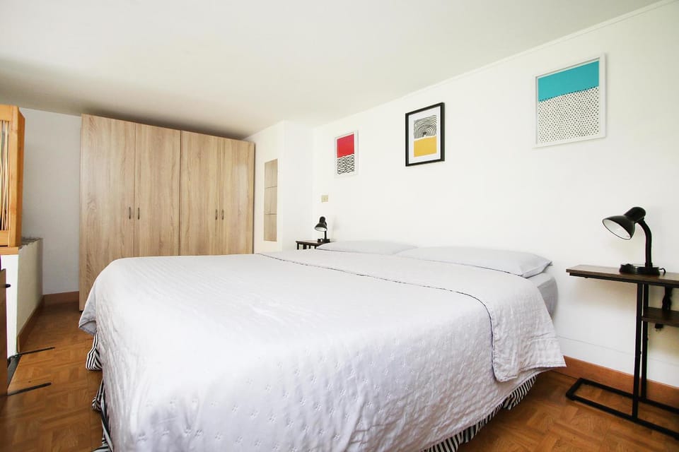 Bed, Photo of the whole room, Bedroom, towels, wardrobe