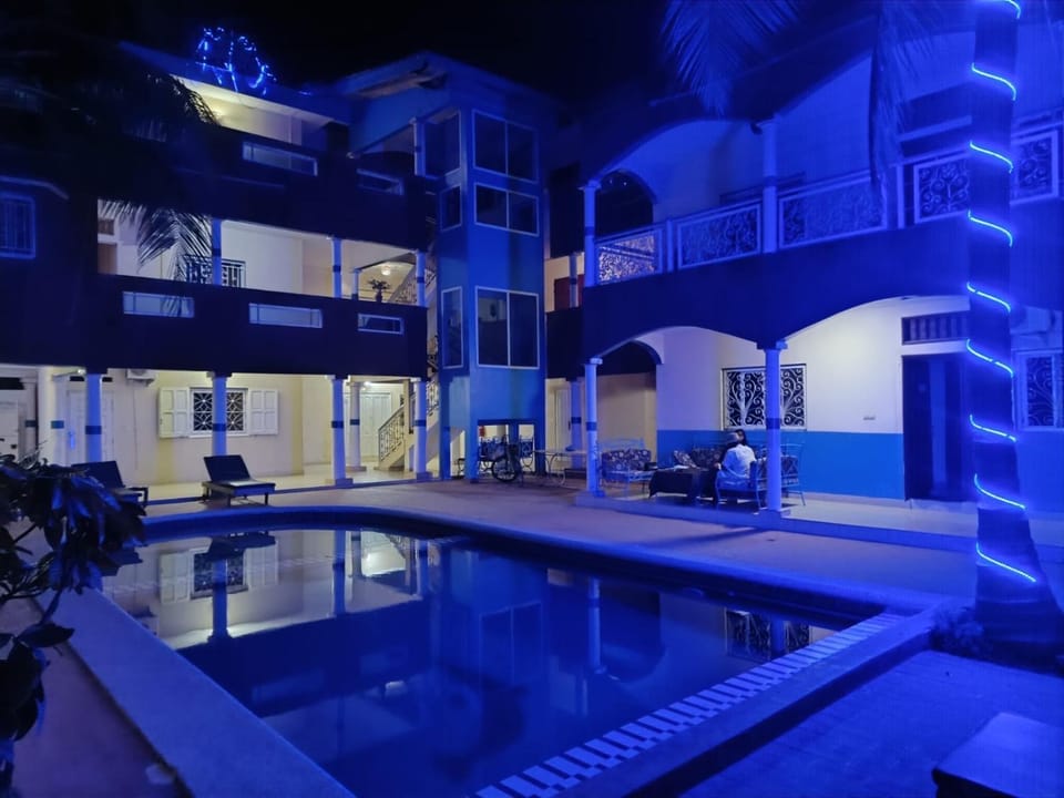 Blue House Hotel in Saly