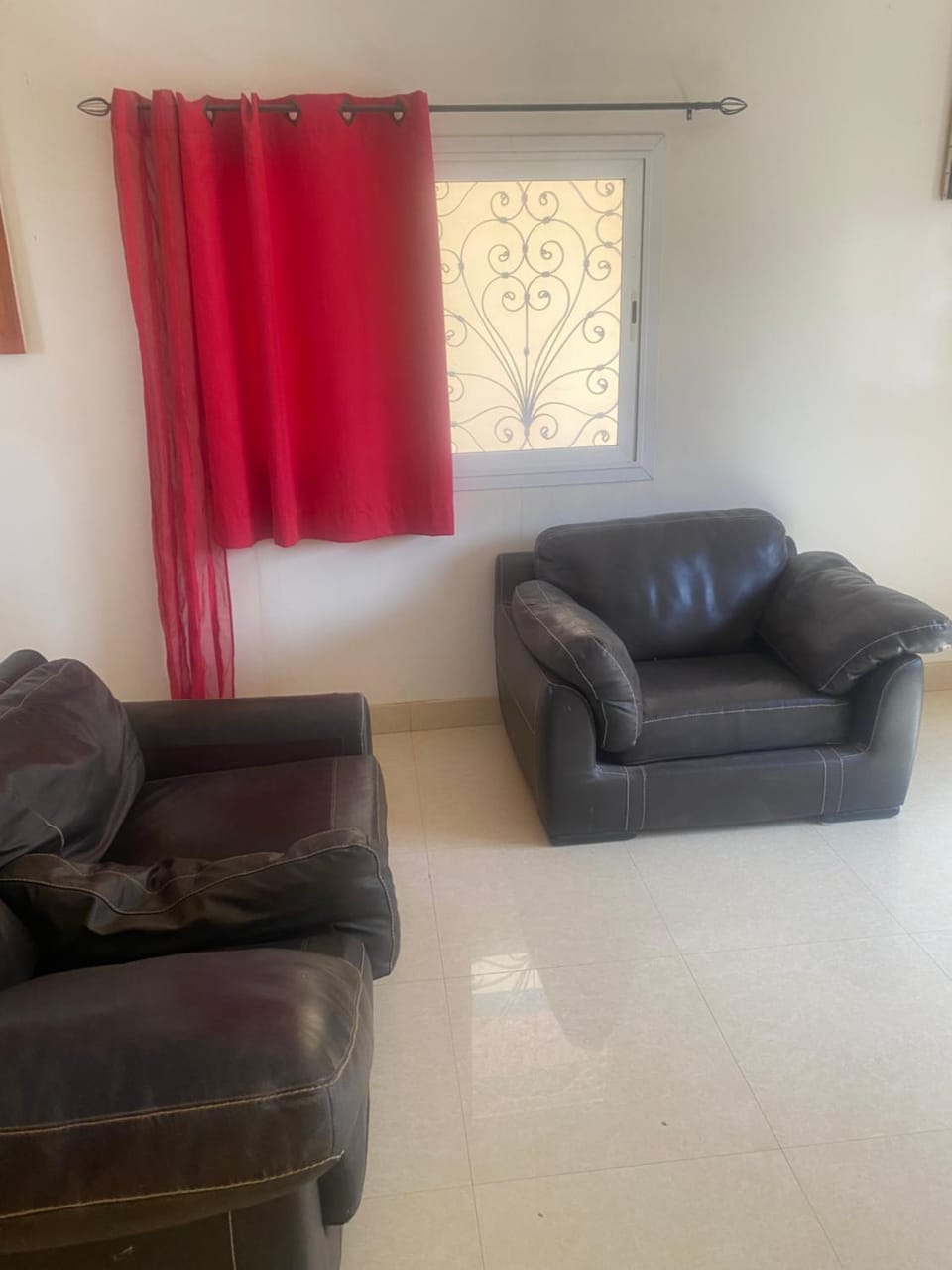 Blue House Hotel in Saly