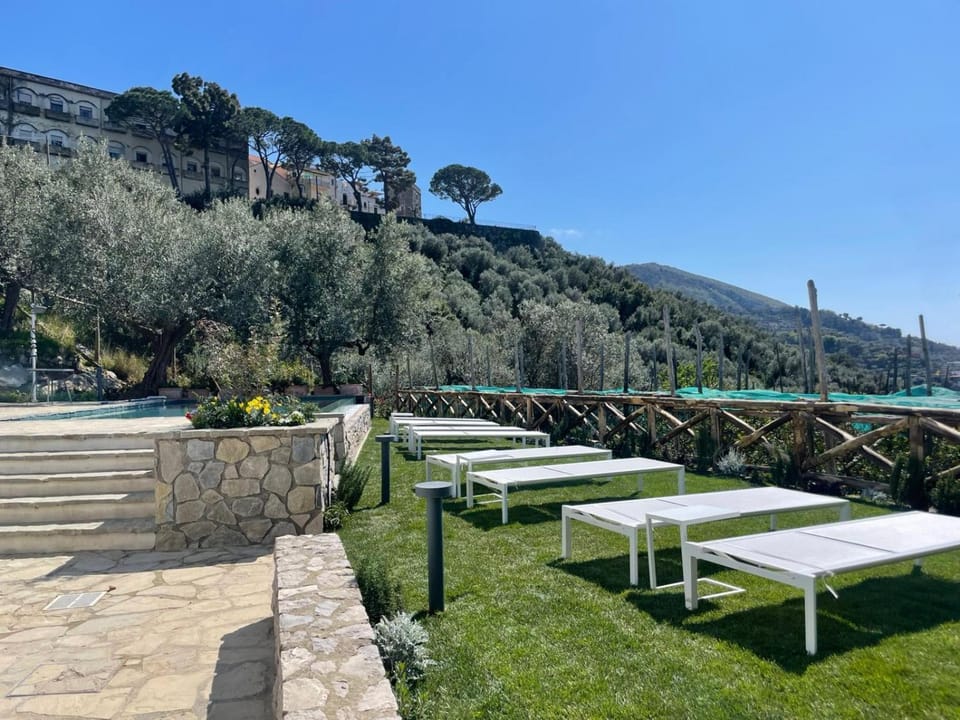 Garden, Pool view, sunbed
