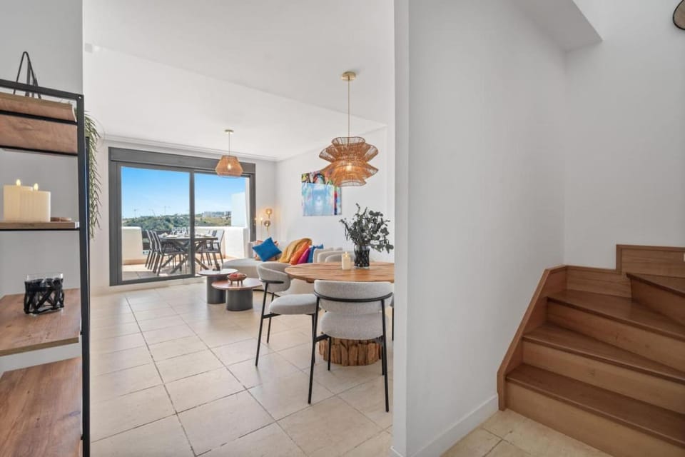 Living room, Seating area, Dining area