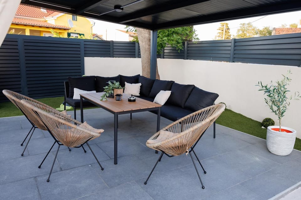 Patio, Day, View (from property/room), Balcony/Terrace, Seating area