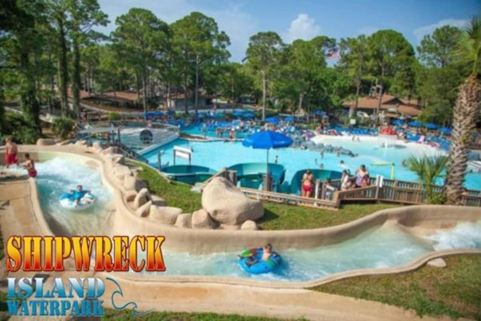 Luxe Gulf Front View with Free Beach Chairs, Balcony, & Resort Amenities Apartment in Panama City Beach