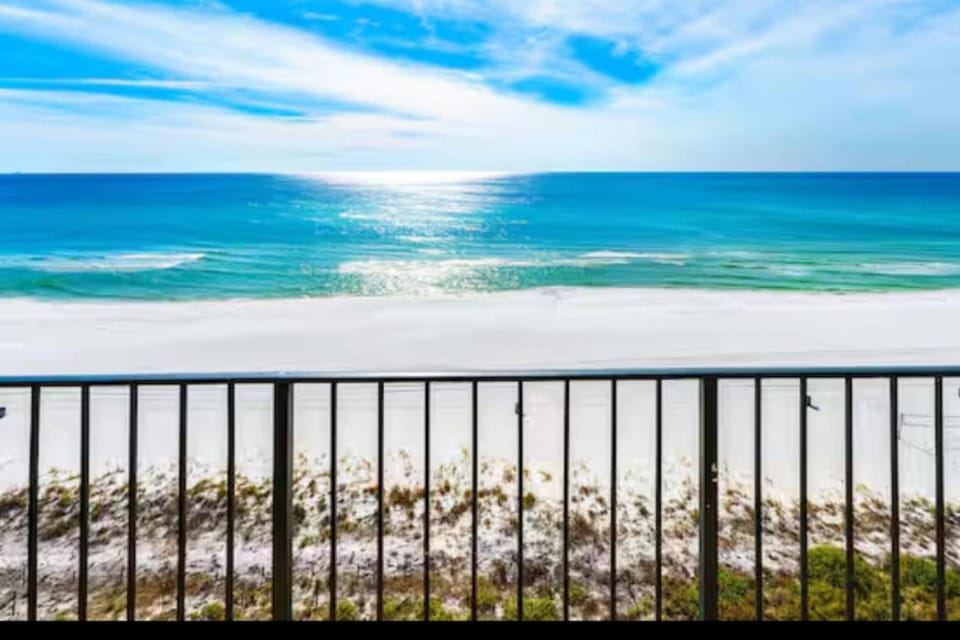 Luxe Gulf Front View with Free Beach Chairs, Balcony, & Resort Amenities Apartment in Panama City Beach