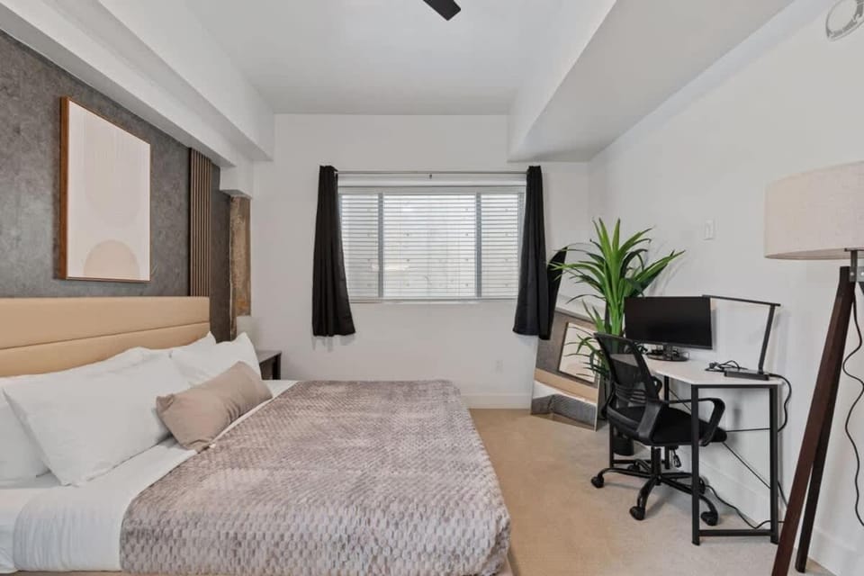 Modern 2BR Walk to Temple Sq and City Creek Apartment in Salt Lake City