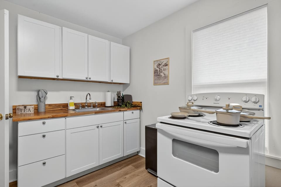 Unit 5 Affordable Private Studio House in Alabama