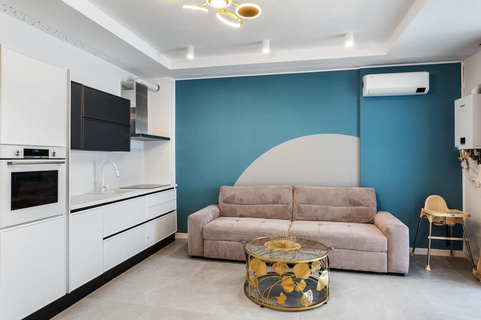 TV and multimedia, Kitchen or kitchenette, Dining area, air conditioner