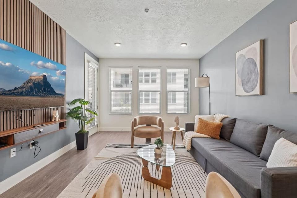 Chic 2Bed, 2Bath Apartment near Temple Square Apartment in Salt Lake City
