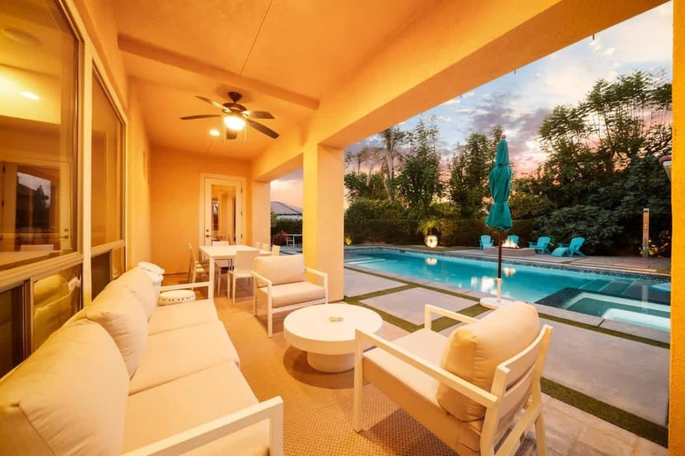 Villa in Gated Estate w Pool, Spa, Putting Green House in La Quinta