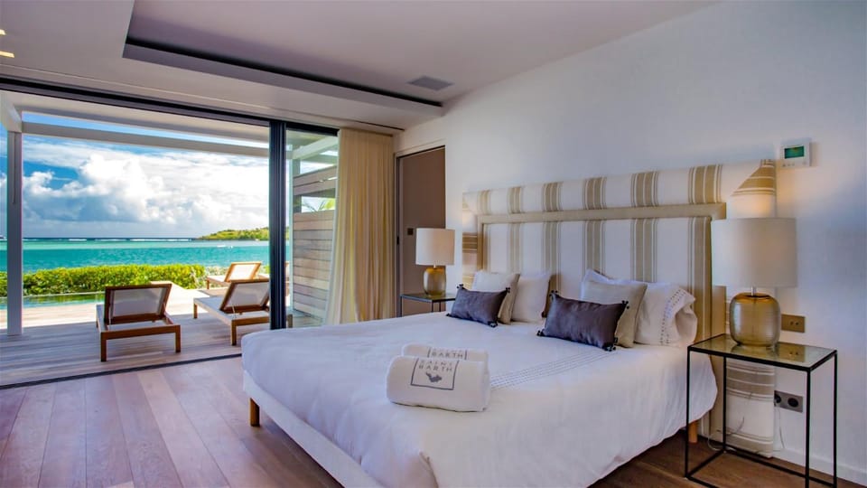 Beachfront villa with contemporary design Villa in Saint Barthélemy