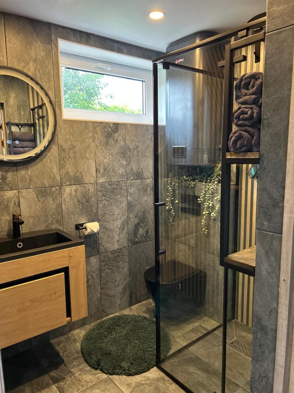 Shower, Bathroom, towels