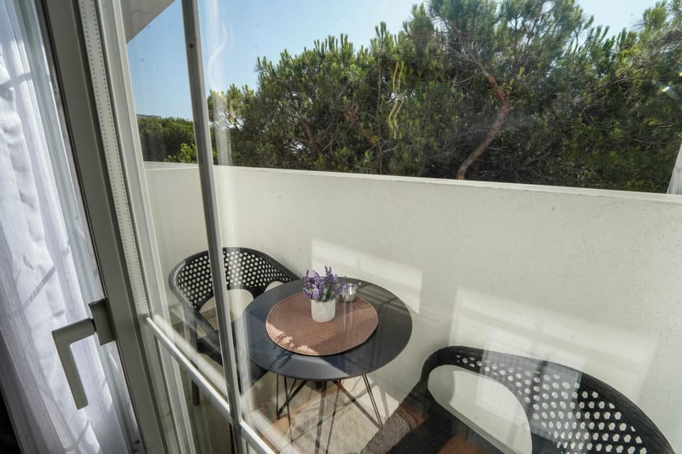 Patio, Balcony/Terrace, Seating area