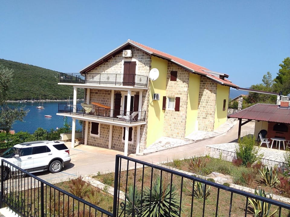 Apartment Bigovo Apartment in Kotor Municipality