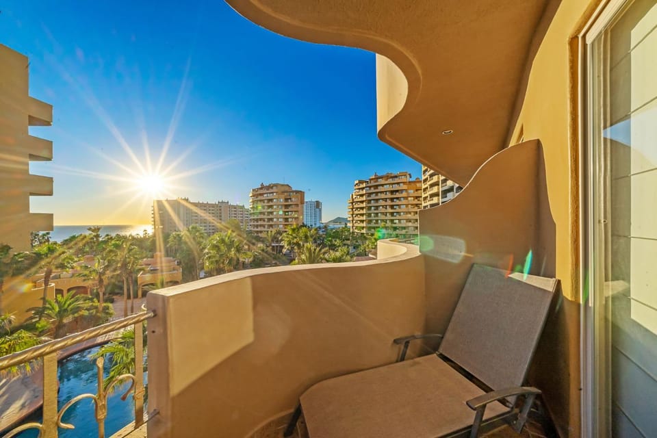 Bella Sirena 2BR 2BA 3rd Floor Ocean View B301 House in Rocky Point