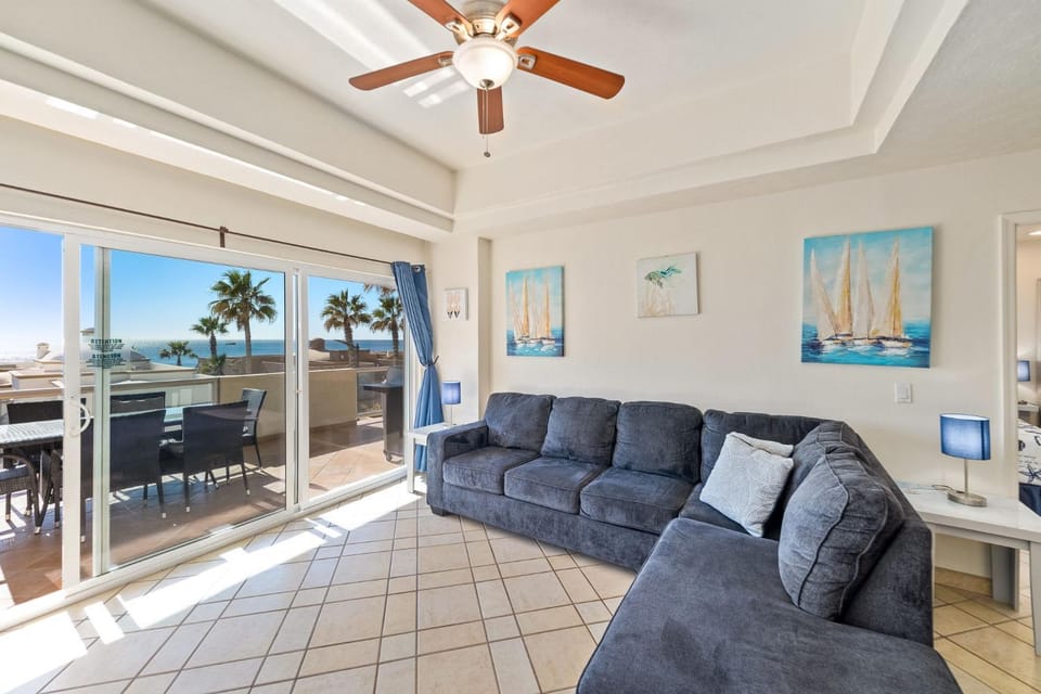 Las Palmas 2BR 2BA Suite 2nd FL Ocean View- G205 House in Rocky Point
