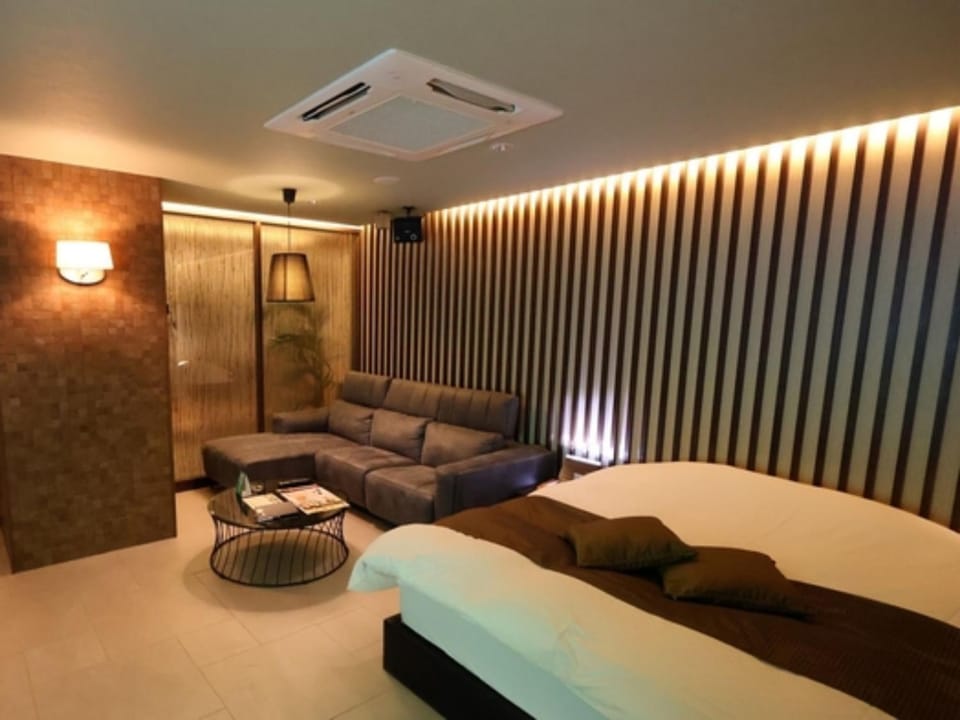 HOTEL felice Osaka Itami Airport - Vacation STAY 53128v Hotel in Osaka Prefecture