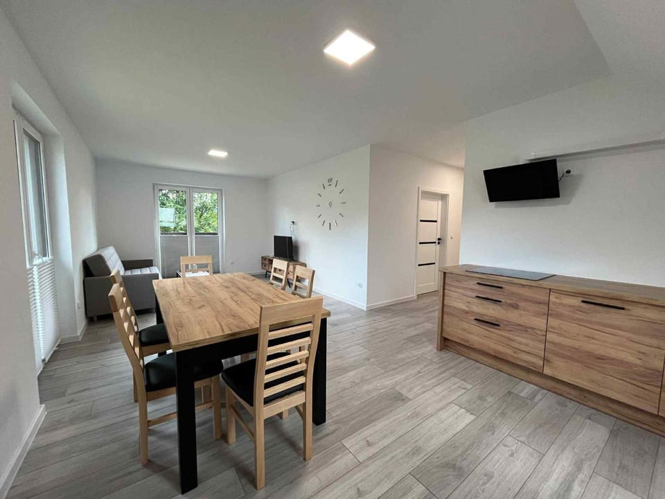 Living room, Dining area, kitchen