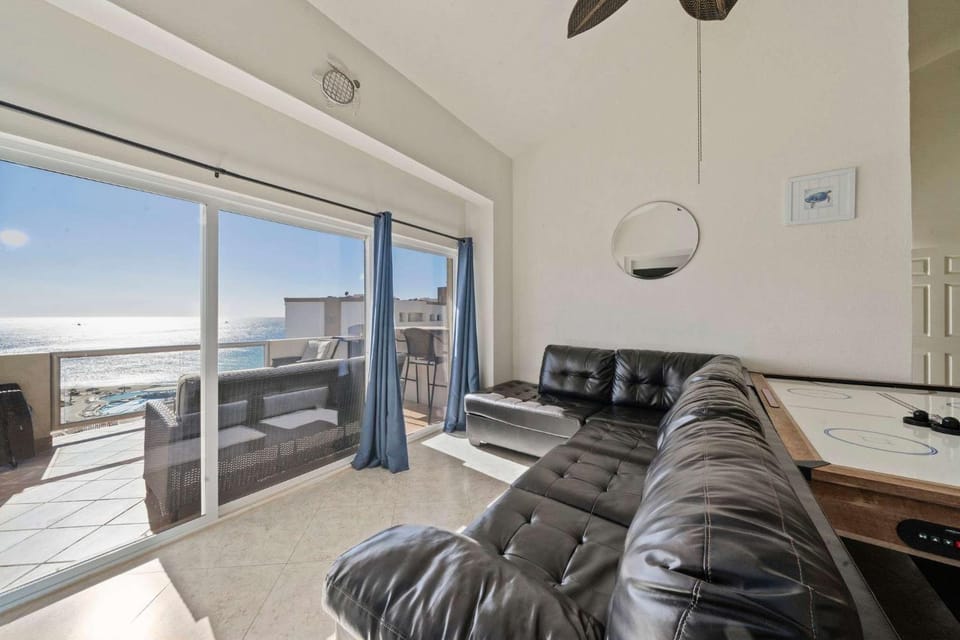 Las Palmas 4BR 3BA Penthouse Ocean View 7th FL House in Rocky Point