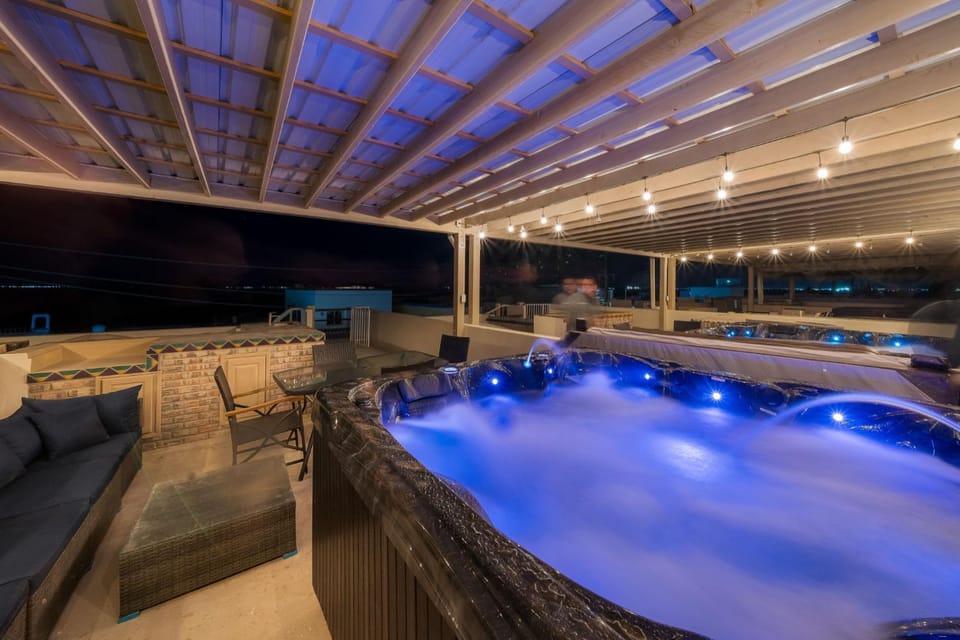 3 Story House 3BR 2BA Rooftop View with Heated Pool House in State of Baja California