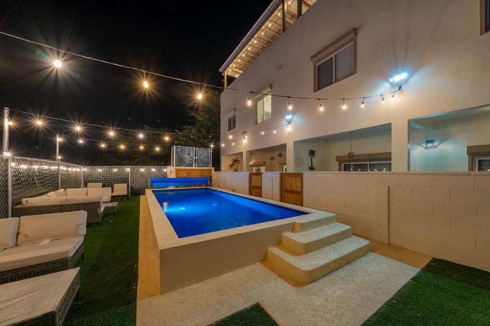 3 Story House 3BR 2BA Rooftop View with Heated Pool House in State of Baja California