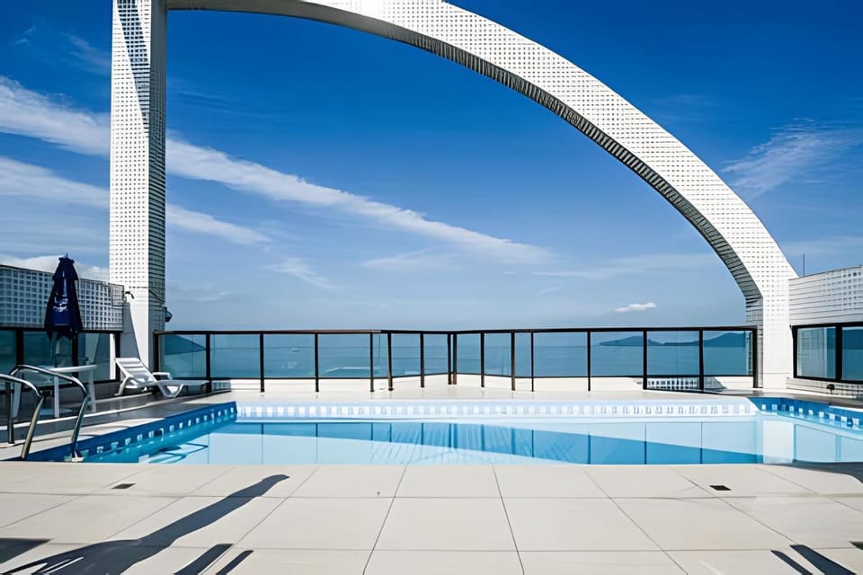 Balcony/Terrace, Sea view, Swimming pool