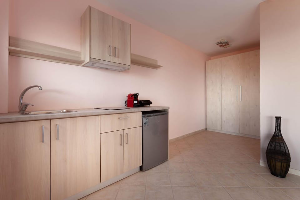Kitchen or kitchenette, stove