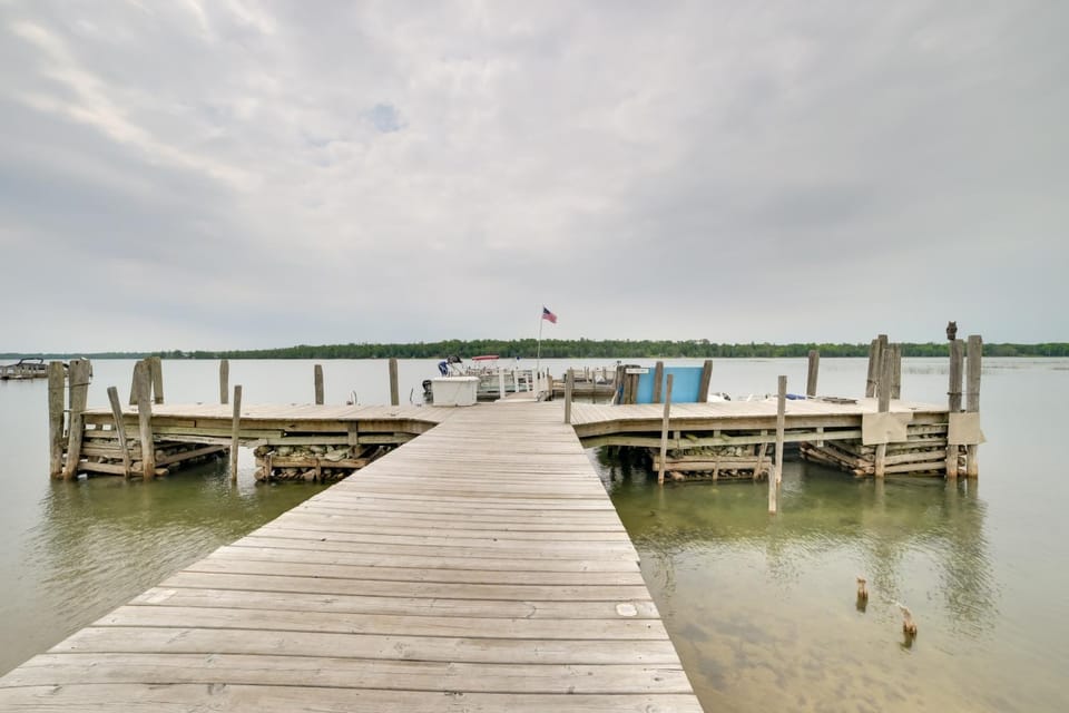 Lake Huron Beachfront Cabin w/ Free Boat Rentals Cabin in Michigan