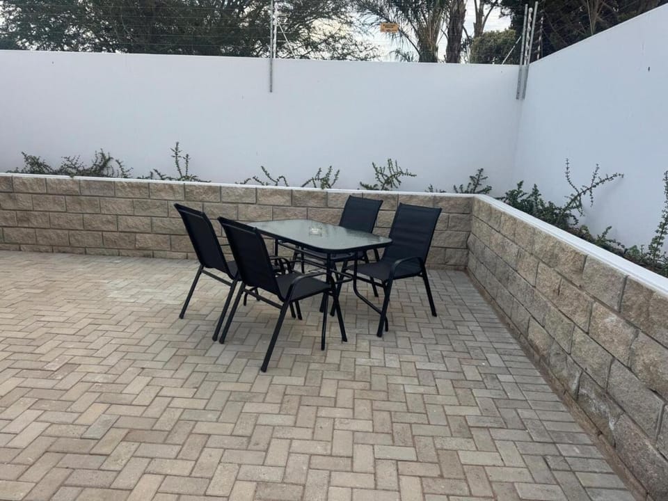 Patio, Garden