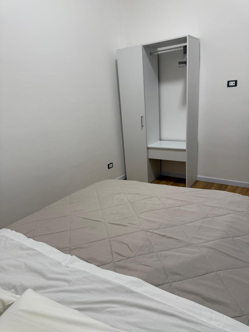 Bed, Bedroom, wardrobe