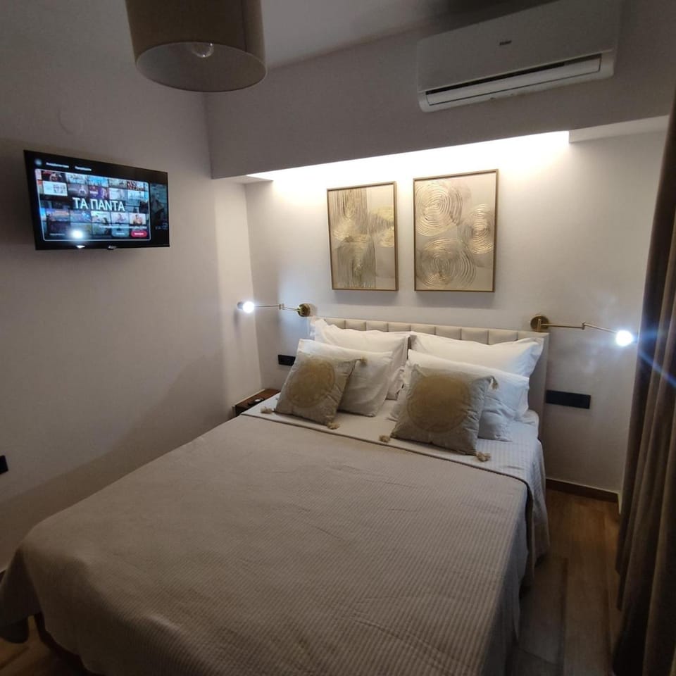 Bed, TV and multimedia, Photo of the whole room, Bedroom, air conditioner