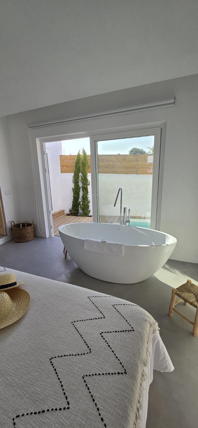 Bed, Bath
