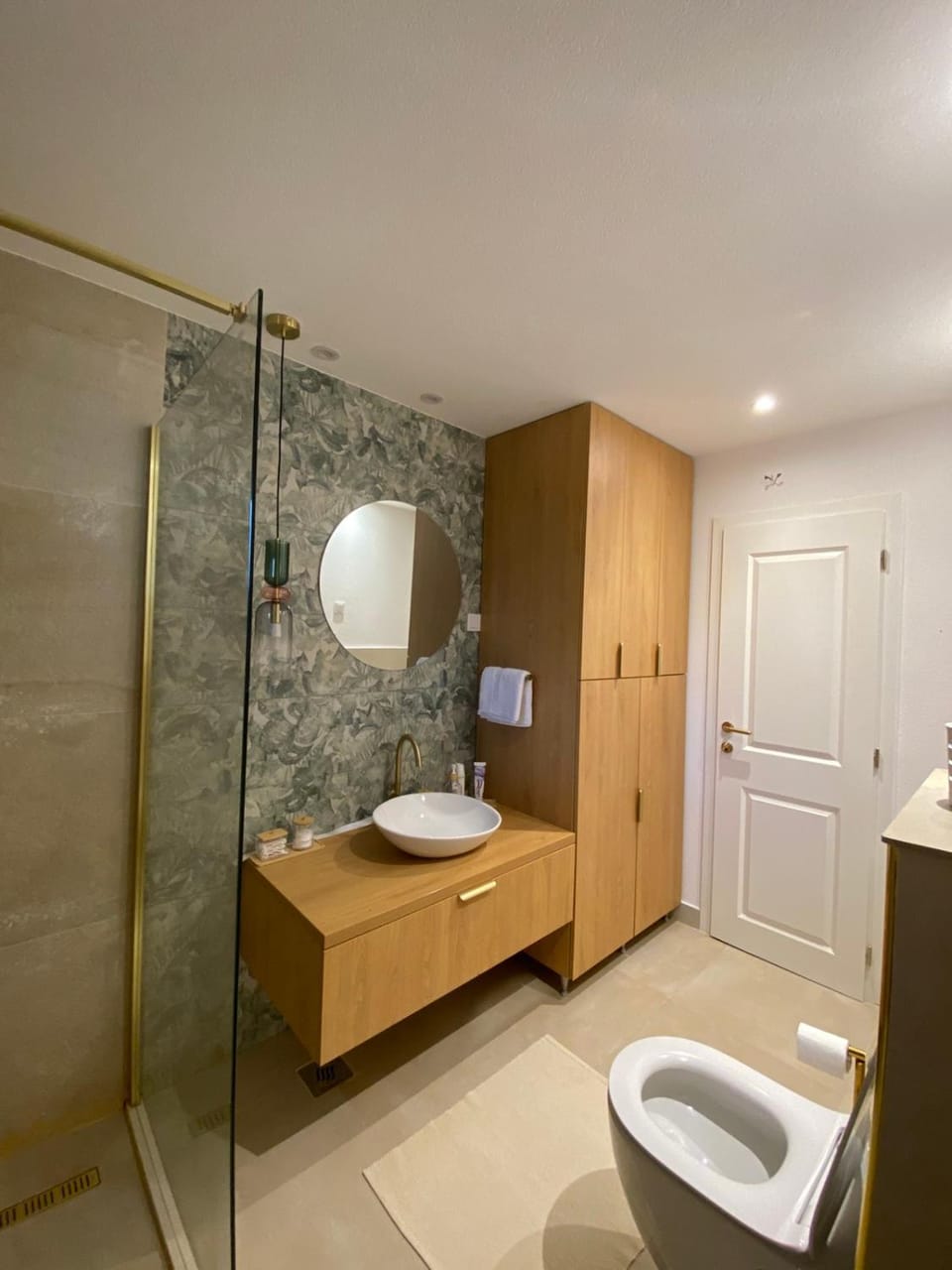 Shower, Bathroom, towels