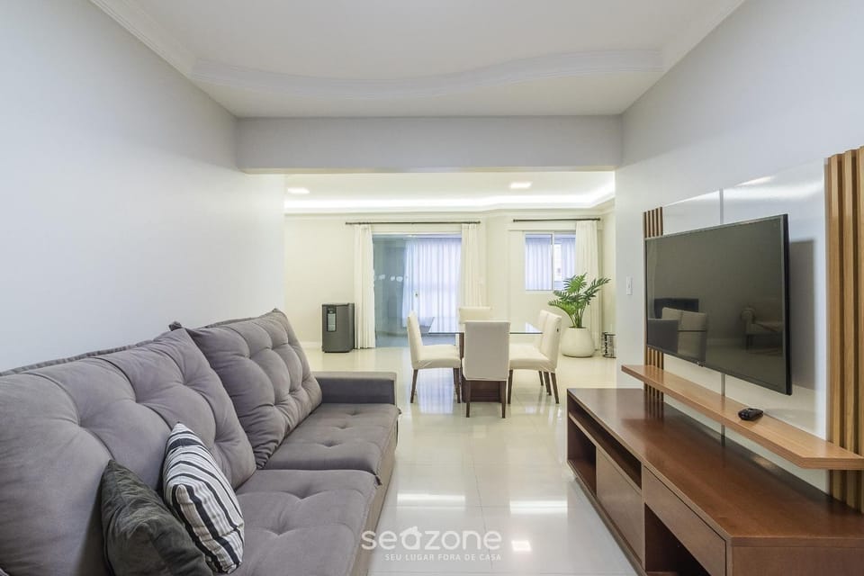 TV and multimedia, Living room, Dining area