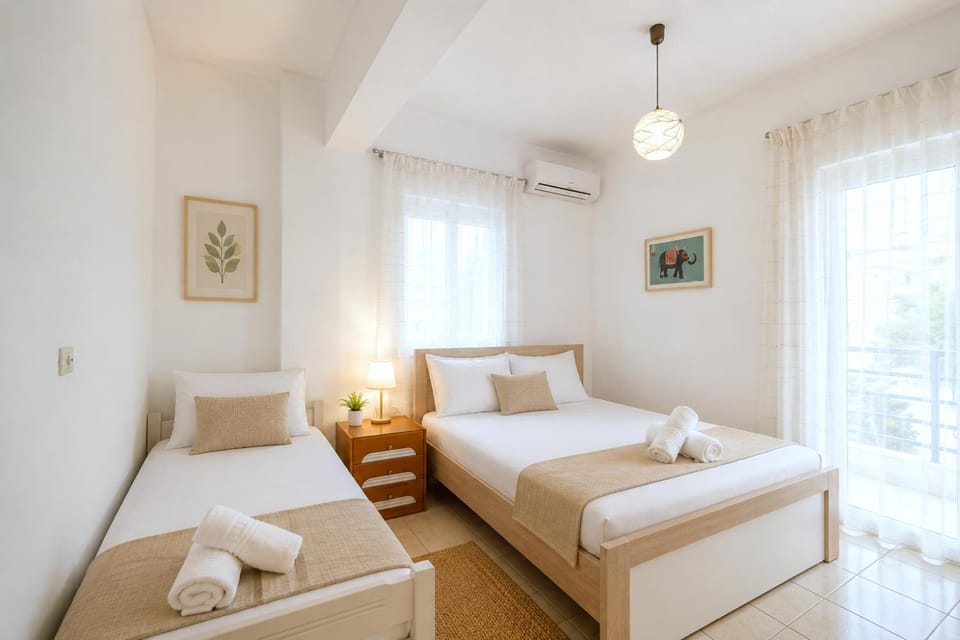 Sunny 2b Beachside Apartment Apartment in Sarandë