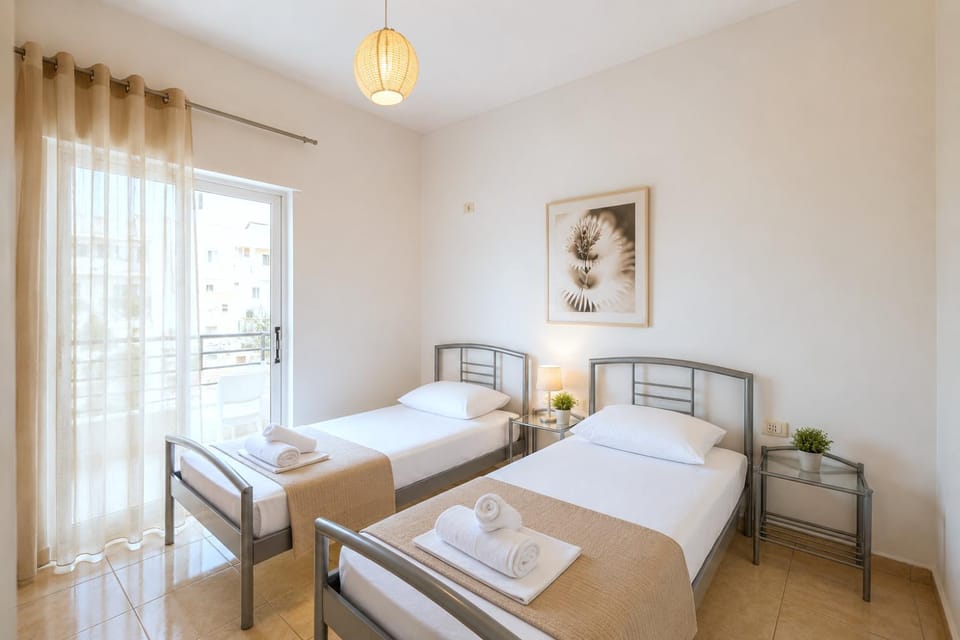 Sunny 2b Beachside Apartment Apartment in Sarandë