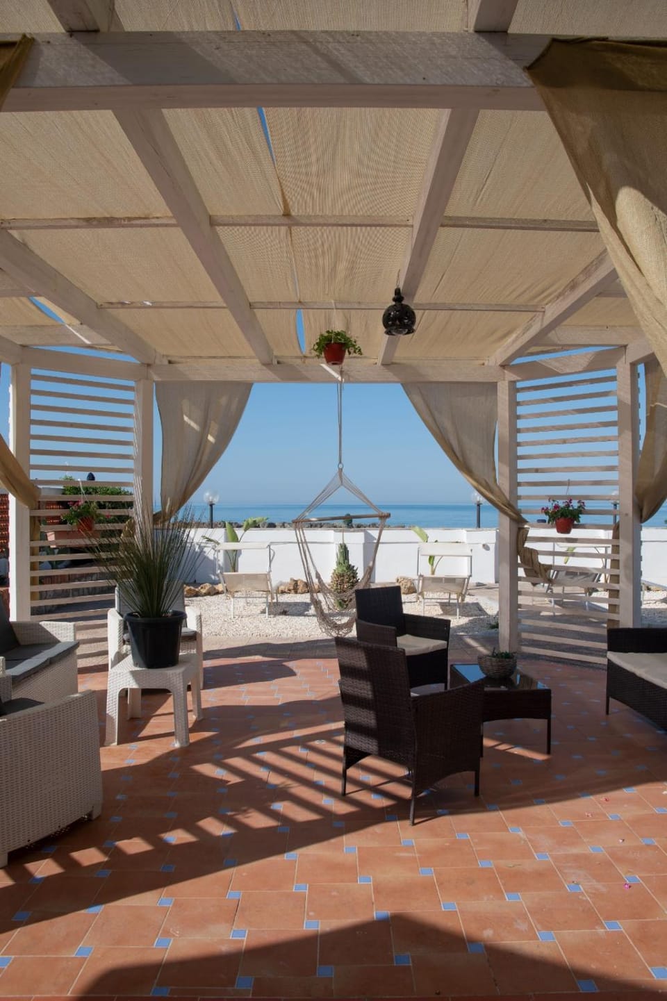 Garden, Sea view