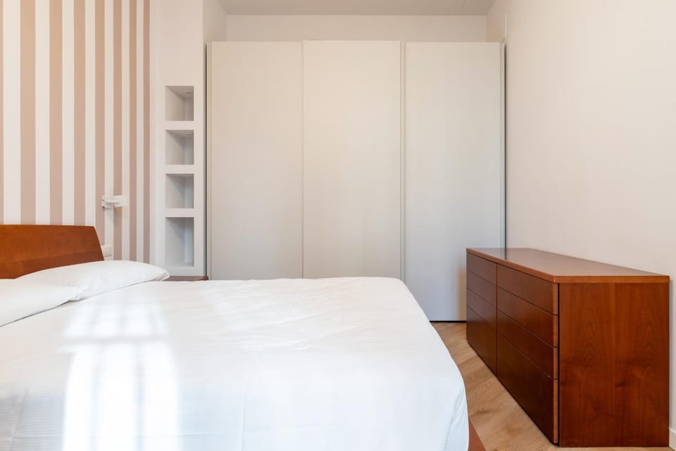 Monte Nero 2BR apt Pta Romana M3 Apartment in Milan