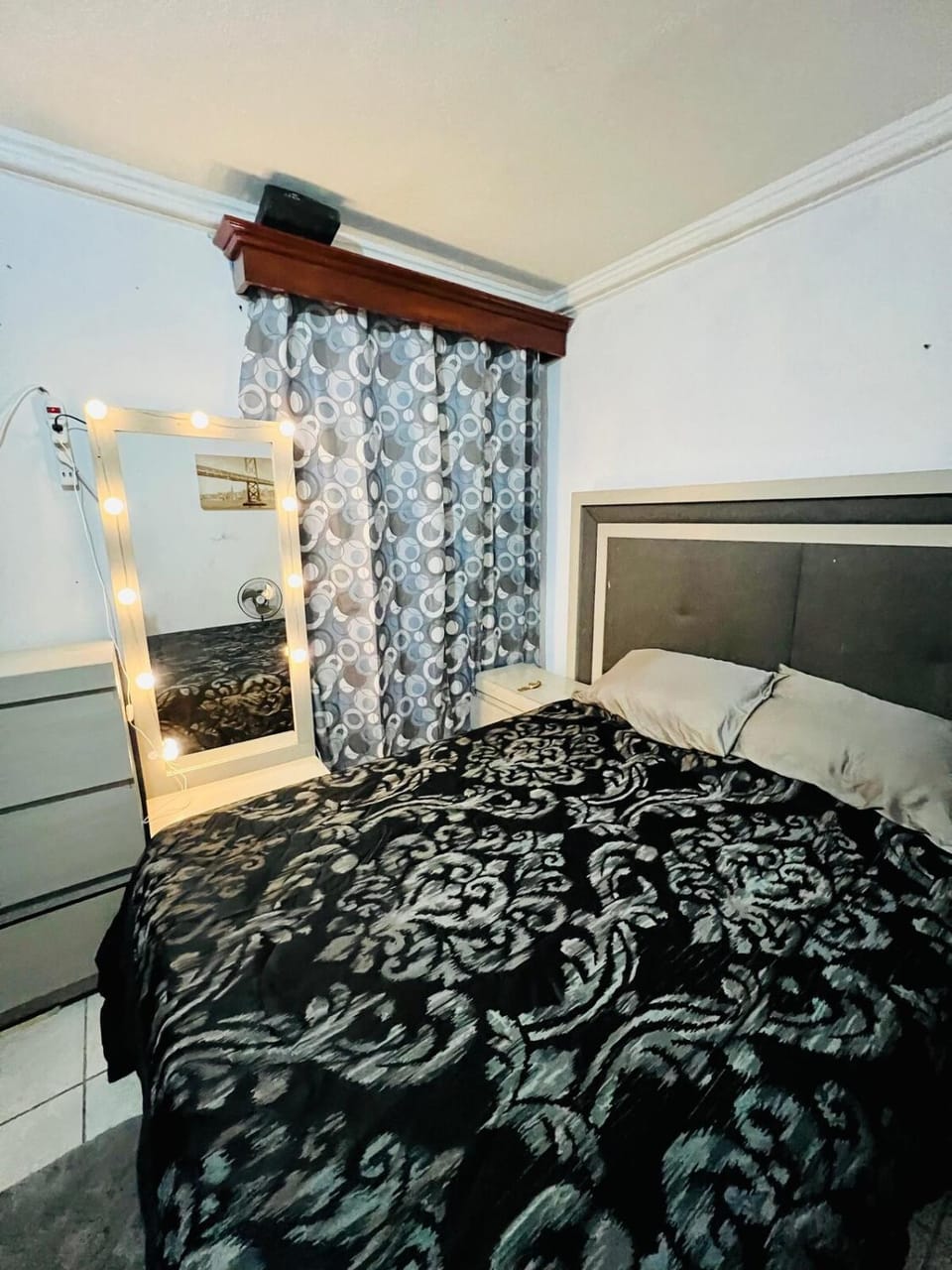 Bedroom, wardrobe