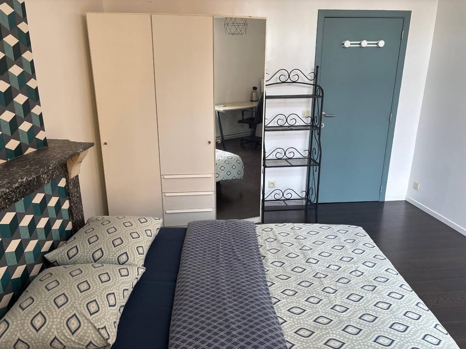Bed, Bedroom, wardrobe