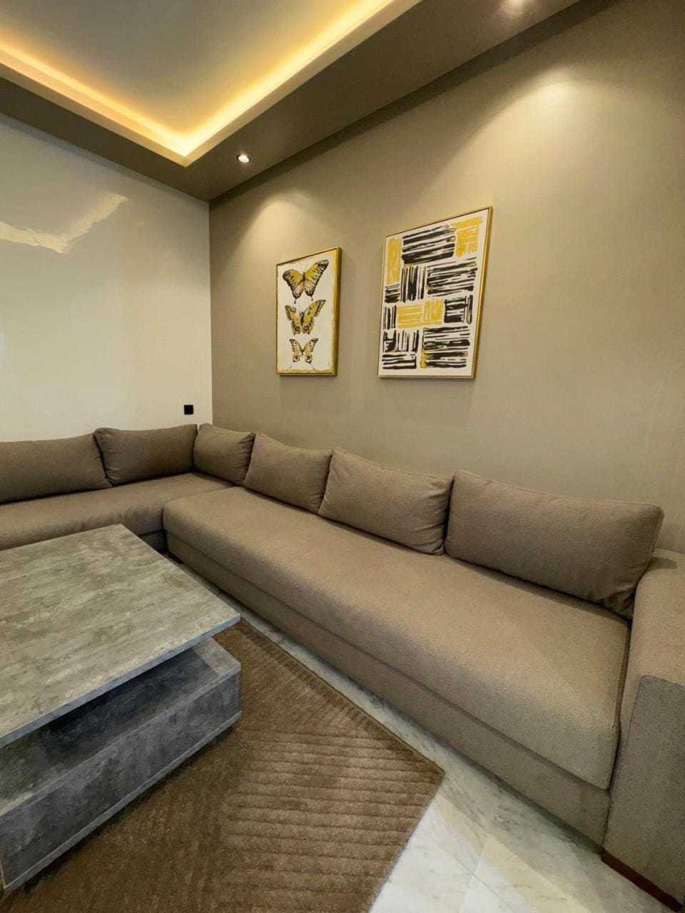 Stay Bright with Hometa Apartment in Casablanca