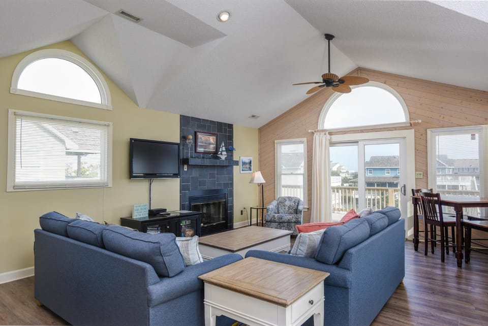 Dolphin Waves House in Nags Head