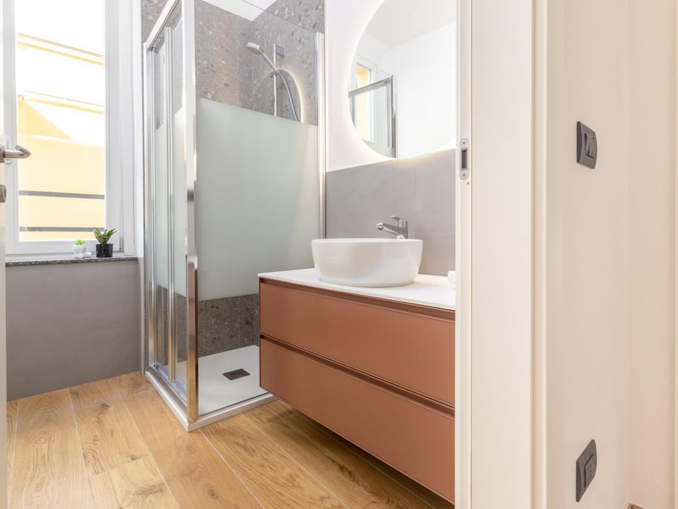 Shower, Bathroom