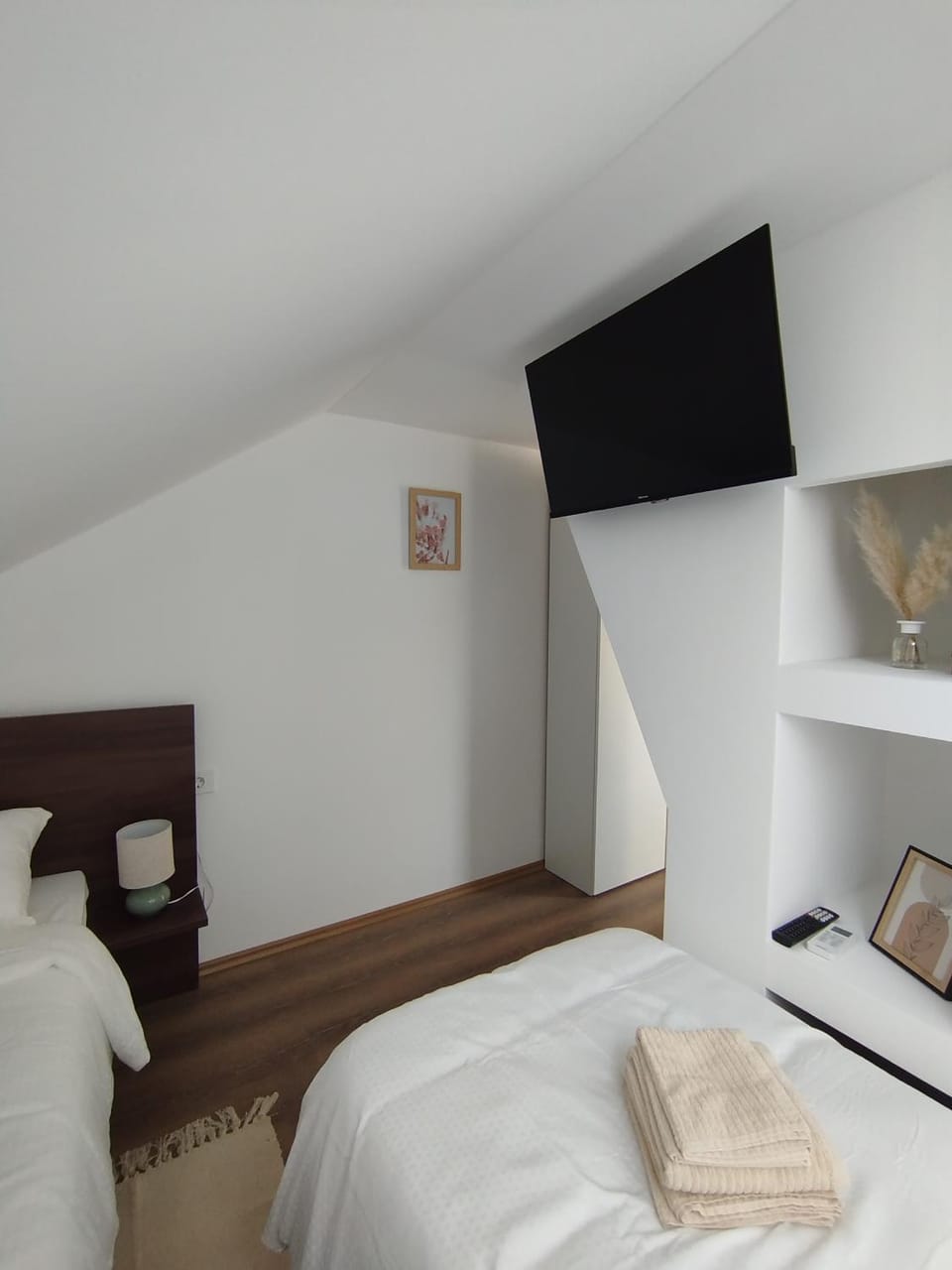 VALLIS sobe Inn in Brod-Posavina County, Croatia