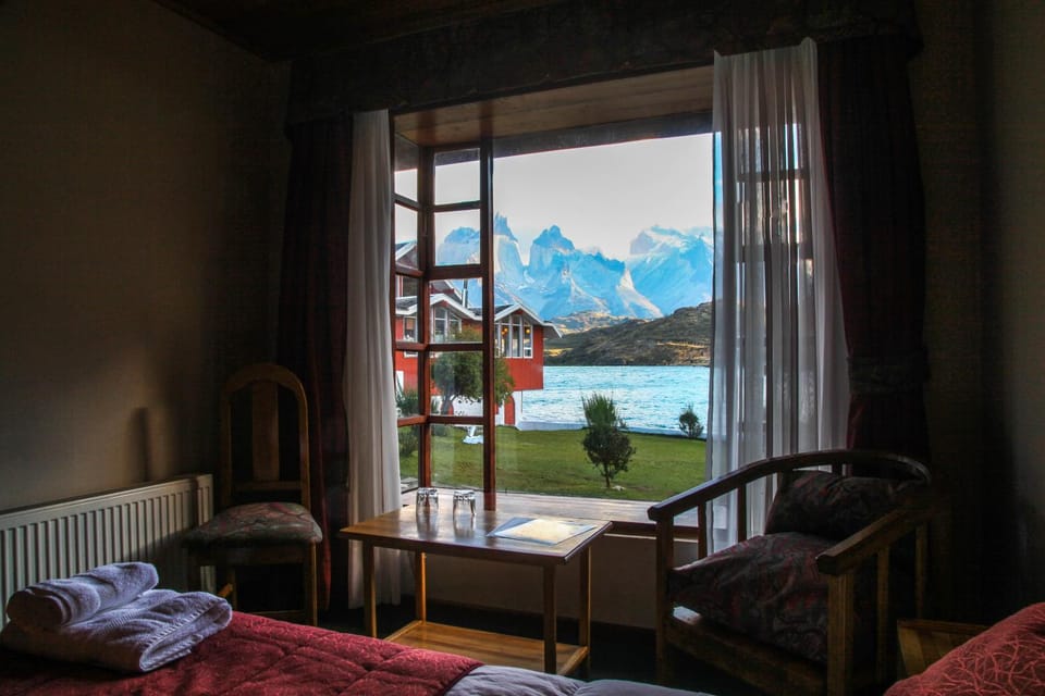 Natural landscape, Lake view, Mountain view