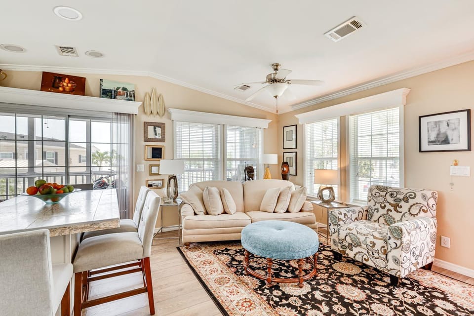 4 Mi to Beach: Fort Myers Home w/ Pool Access! House in Iona