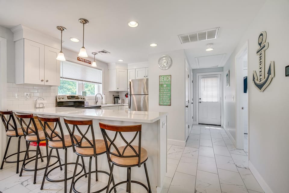 Family Retreat in Old Lyme Gated Miami Beach House in Old Lyme